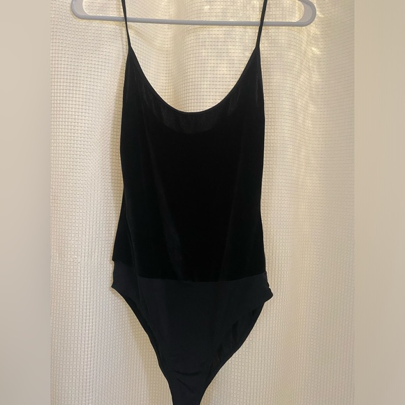 Zara velvet body suit - Picture 2 of 6